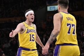 九游体育官网-集结日洛杉矶湖人调整名单以备欧超杯，刷新队史纪录环节打磨，震撼外界，资深球员宣示担当的简单介绍