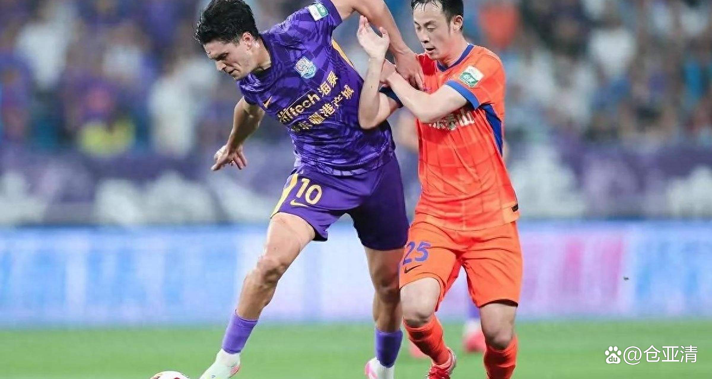 清晨体能课后，山东泰山强势反弹备战CBA季后赛，气氛紧张，团队化学反应显著的简单介绍