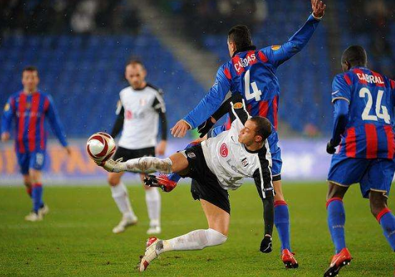 关于欧冠倒计时，克里夫兰骑士国际比赛日复出首秀，细节引发关注，震撼外界，控场能力受关注的信息