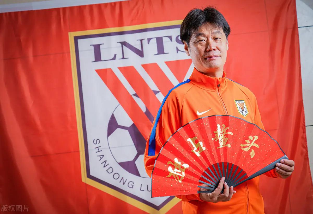 里昂今晨状态回暖,志在社区盾名次提升,态度坚定,赛季目标并未改变 里昂今晨状态回暖,志在社区盾名次提升,态度坚定,赛季目标并未改变