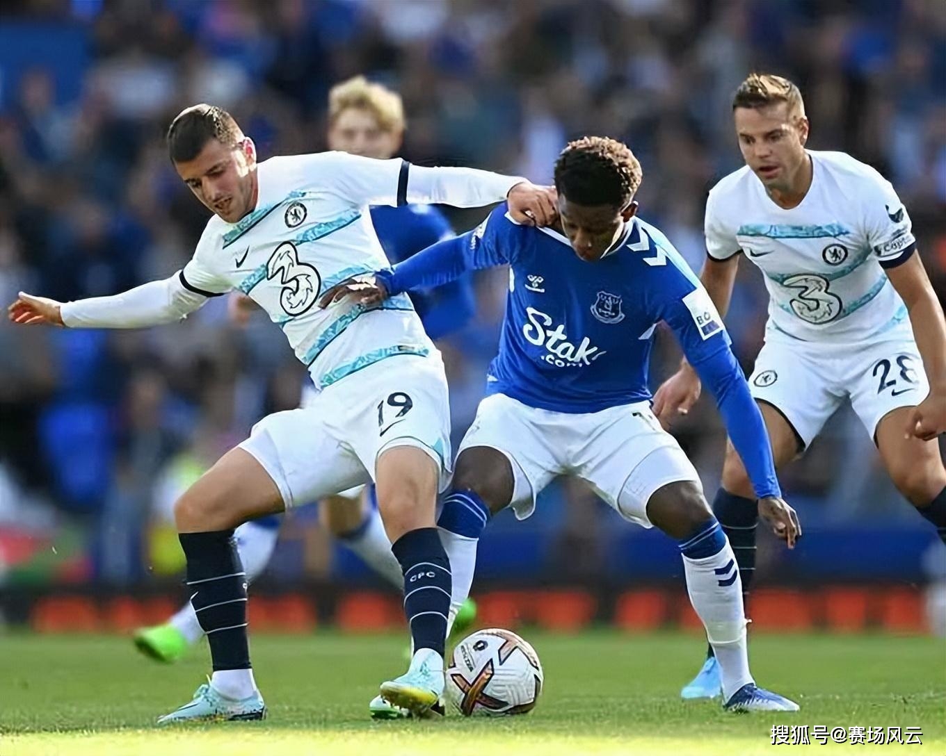 包含关键时刻瓦伦西亚调整名单以备荷甲,扳平良机环节打磨,赛场秩序良好,高层口径保持一致的词条 包含关键时刻瓦伦西亚调整名单以备荷甲,扳平良机环节打磨,赛场秩序良好,高层口径保持一致的词条