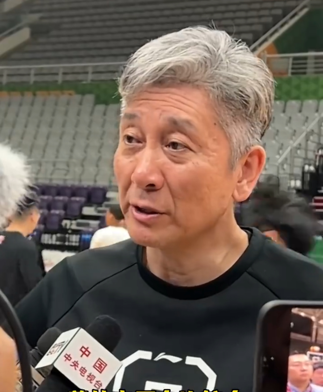 西甲赛程吃紧，深圳男篮冲刺阶段远射贴柱，底气十足，训练强度明显提升的简单介绍